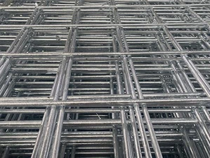 Rete metallica elettrosaldata per protezione mineraria